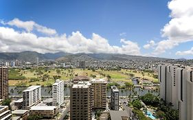 Aston At The Waikiki Banyan